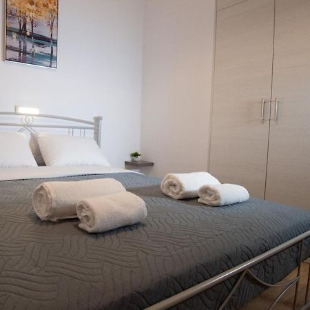 Salty Alley Seaside Apartment Rethymnon Exterior foto