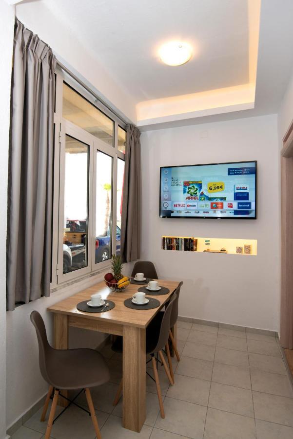 Salty Alley Seaside Apartment Rethymnon Exterior foto