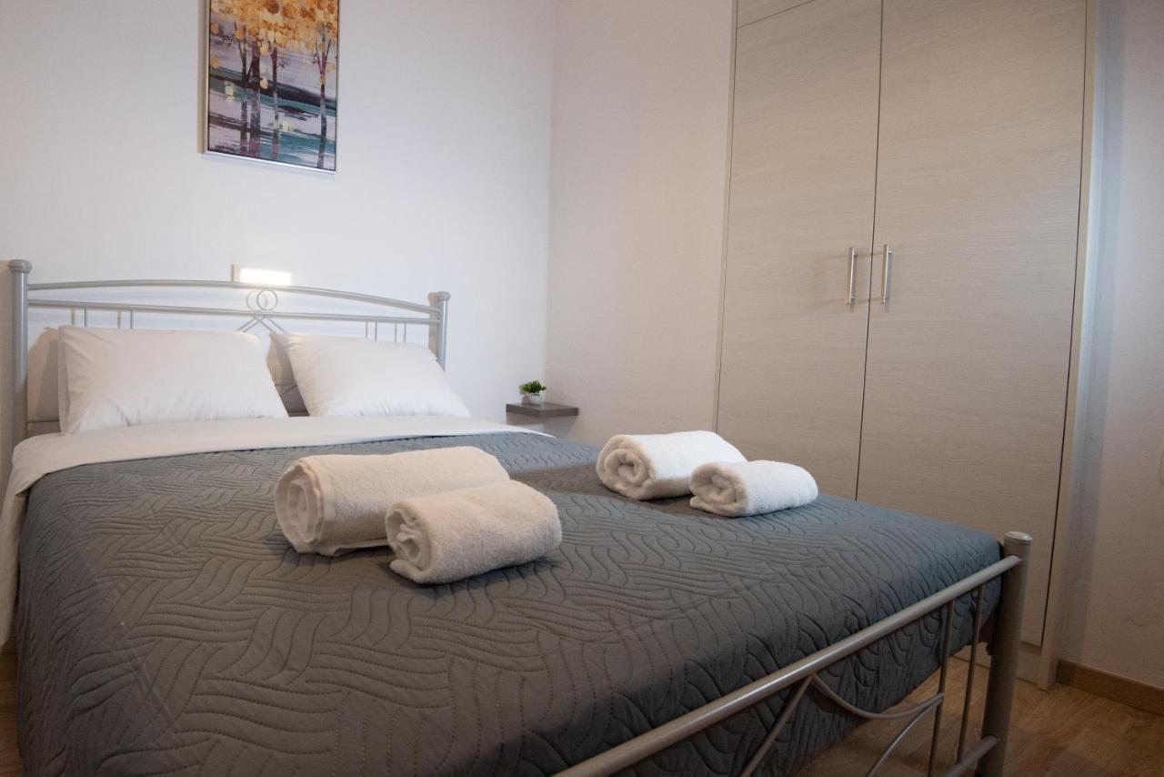 Salty Alley Seaside Apartment Rethymnon Exterior foto
